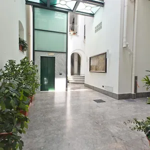 https://palazzo-gallo.palermohotels.org