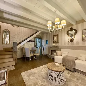 https://casa-monte-oliveto.hotelinveneto.com